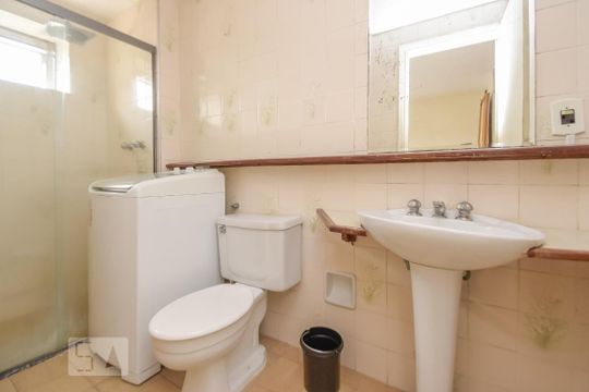 Banheiro do Quarto 1 de apartamento para alugar com 1 quarto, 40m² em Morro dos Ingleses, São Paulo