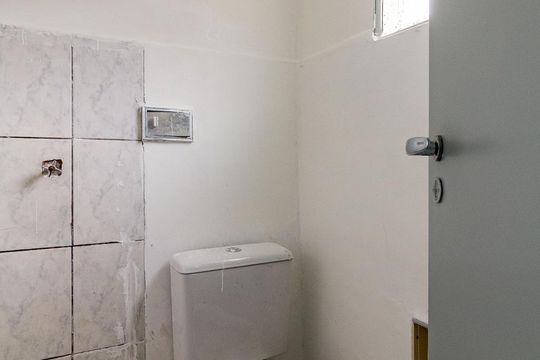 Banheiro de casa para alugar com 2 quartos, 70m² em Jabaquara, São Paulo
