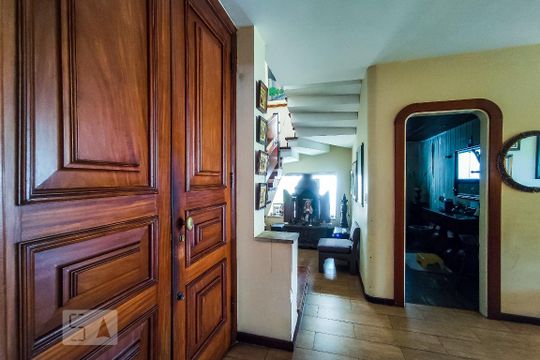 Hall de Entrada de casa de condomínio à venda com 4 quartos, 450m² em Jardim Vitoria Regia (zona Oeste), São Paulo