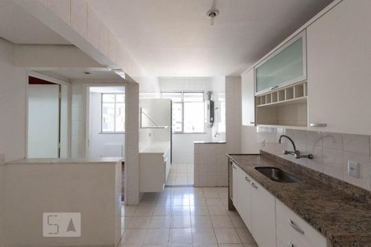Cozinha e Área de Serviço de apartamento à venda com 4 quartos, 133m² em Tijuca, Rio de Janeiro