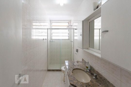 Banheiro de apartamento à venda com 4 quartos, 133m² em Tijuca, Rio de Janeiro