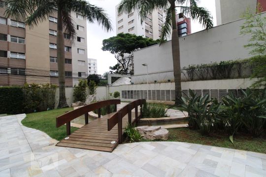 Área comum de kitnet/studio para alugar com 1 quarto, 60m² em Cidade Monções, São Paulo