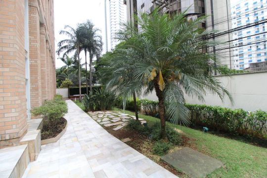 Área comum de kitnet/studio para alugar com 1 quarto, 60m² em Cidade Monções, São Paulo