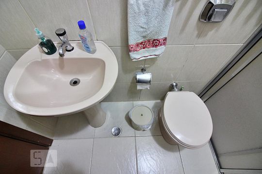 Banheiro 2 de casa à venda com 4 quartos, 170m² em Jardim do Mar, São Bernardo do Campo