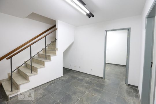 Casa para alugar com 4 quartos, 170m² em Itaim Bibi, São Paulo