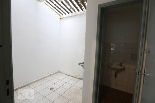 Área de Serviço de casa para alugar com 4 quartos, 170m² em Itaim Bibi, São Paulo