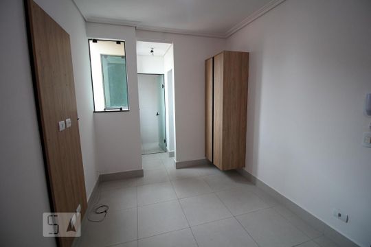 Sala/Cozinha de kitnet/studio para alugar com 1 quarto, 20m² em Chácara Santo Antônio (zona Leste), São Paulo