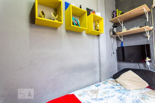Quarto de Serviço de apartamento à venda com 2 quartos, 81m² em Centro, Niterói