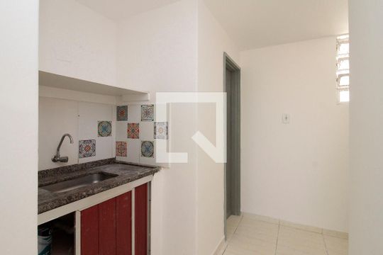 Cozinha de kitnet/studio para alugar com 0 quarto, 30m² em Campos Elíseos, São Paulo