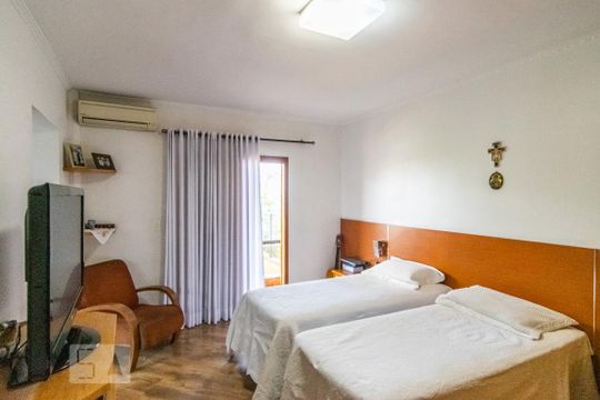 Suíte de casa à venda com 4 quartos, 310m² em Penha de França, São Paulo