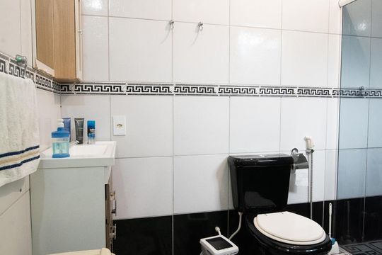 Banheiro da Suíte de casa à venda com 3 quartos, 466m² em Parque Via Norte, Campinas