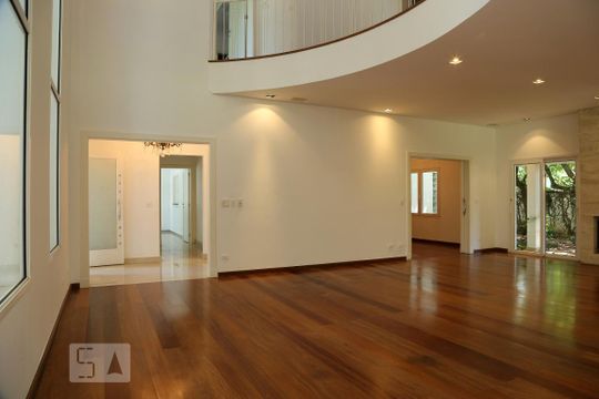 Sala de casa de condomínio para alugar com 4 quartos, 670m² em Super Quadra Morumbi, São Paulo