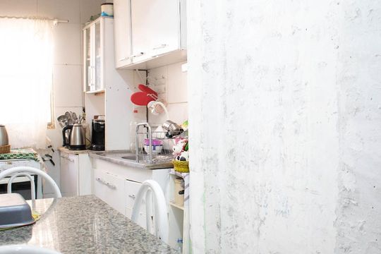 Cozinha de apartamento para alugar com 3 quartos, 60m² em Vila Nova, Porto Alegre