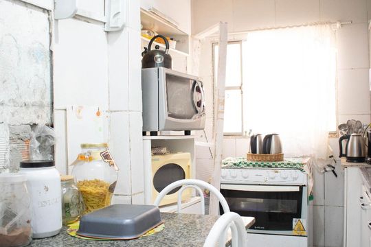 Cozinha de apartamento para alugar com 3 quartos, 60m² em Vila Nova, Porto Alegre
