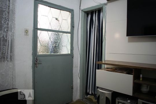 Sala de Estar de apartamento para alugar com 3 quartos, 60m² em Vila Nova, Porto Alegre