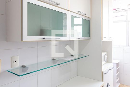 Cozinha de apartamento à venda com 2 quartos, 60m² em Vila Santa Catarina, São Paulo