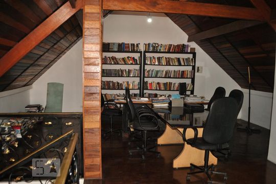 Escritório de casa à venda com 3 quartos, 300m² em Bosque da Saúde, São Paulo