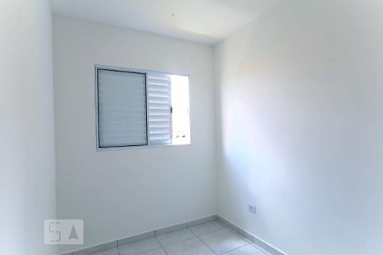 Quarto 1 de apartamento para alugar com 2 quartos, 46m² em Itaquera, São Paulo