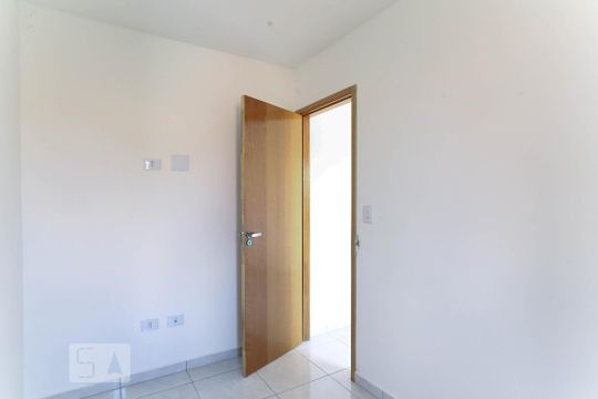 Quarto 1 de apartamento para alugar com 2 quartos, 46m² em Itaquera, São Paulo