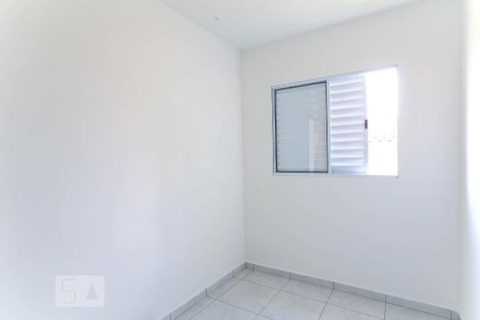 Quarto 1 de apartamento para alugar com 2 quartos, 46m² em Itaquera, São Paulo