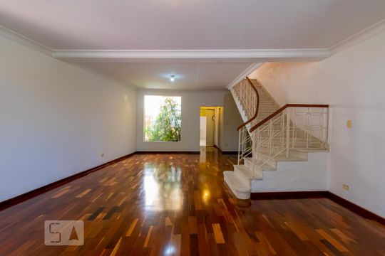 Sala de casa para alugar com 4 quartos, 180m² em Vila Monumento, São Paulo