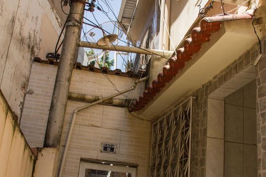 Fachada de casa à venda com 2 quartos, 70m² em Cachambi, Rio de Janeiro