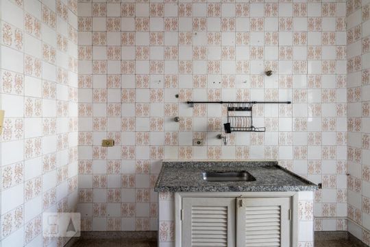 Cozinha de kitnet/studio para alugar com 1 quarto, 32m² em Vila Nova Conceição, São Paulo
