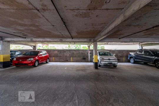 Garagem de apartamento para alugar com 2 quartos, 50m² em Limão, São Paulo