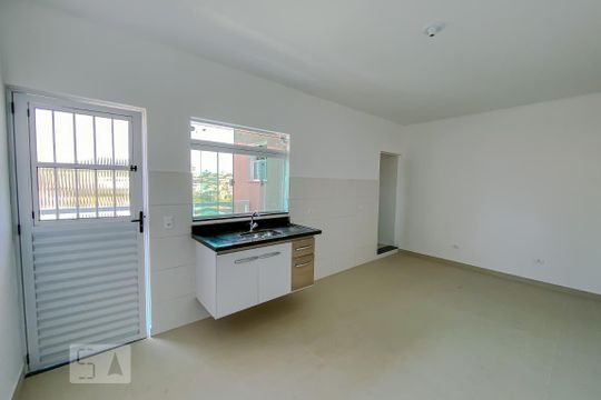Kitnet/Studio para alugar com 1 quarto, 20m² em Vila Canero, São Paulo