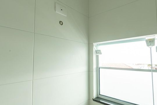 Banheiro Social de apartamento para alugar com 1 quarto, 15m² em Vila Canero, São Paulo