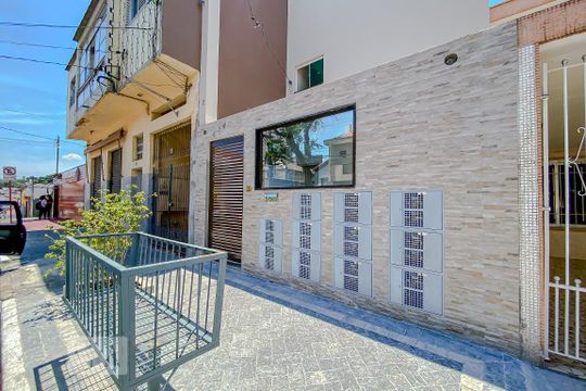 Fachada de kitnet/studio para alugar com 1 quarto, 15m² em Vila Canero, São Paulo