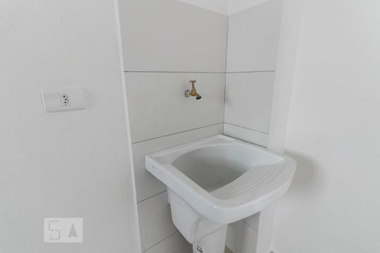 Área de Serviço - Tanque de apartamento para alugar com 1 quarto, 35m² em Vila Canero, São Paulo