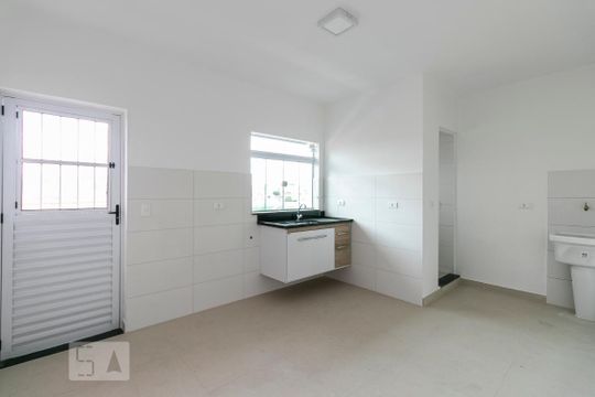 Apartamento para alugar com 1 quarto, 35m² em Vila Canero, São Paulo
