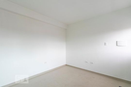 Dormitório de apartamento para alugar com 1 quarto, 35m² em Vila Canero, São Paulo