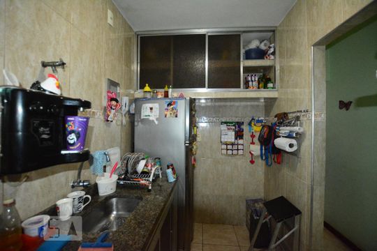 Cozinha de apartamento à venda com 2 quartos, 51m² em Irajá, Rio de Janeiro