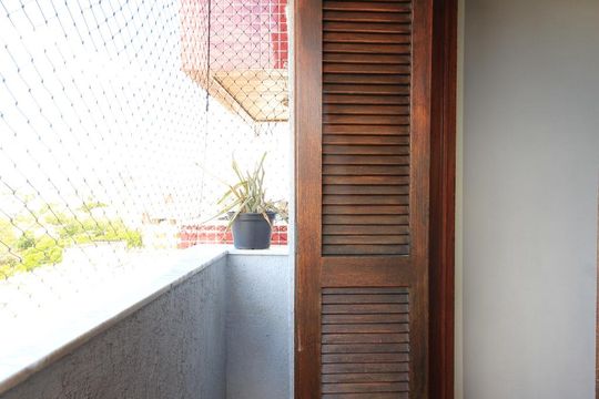 Varanda da sala de apartamento à venda com 1 quarto, 43m² em Menino Deus, Porto Alegre