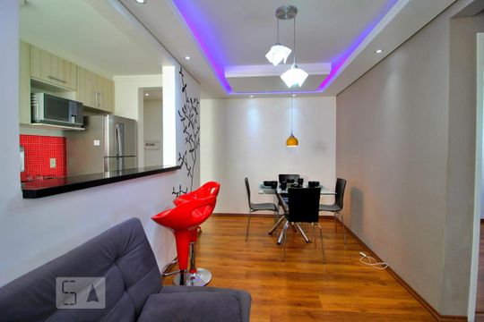 Sala de apartamento para alugar com 2 quartos, 50m² em Vila Homero Thon, Santo André
