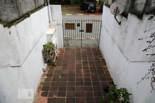 Garagem de casa à venda com 2 quartos, 87m² em Jardim América, Taboão da Serra