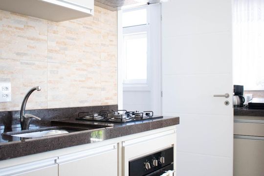 Cozinha de apartamento à venda com 3 quartos, 95m² em Tristeza, Porto Alegre