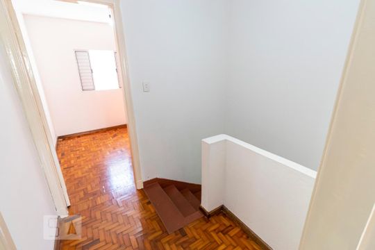 2o. Andar - Hall de casa para alugar com 2 quartos, 50m² em Jardim da Glória, São Paulo