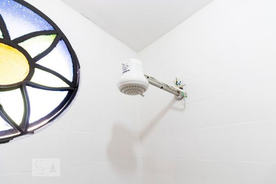 2o. Andar - Banheiro de casa para alugar com 2 quartos, 50m² em Jardim da Glória, São Paulo