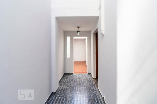 Entrada de casa para alugar com 2 quartos, 50m² em Jardim da Glória, São Paulo