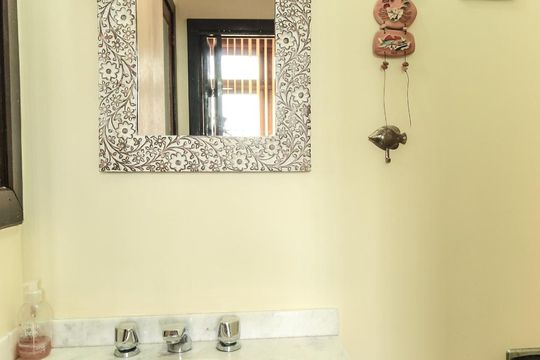 Lavabo de casa de condomínio à venda com 3 quartos, 195m² em Cristal, Porto Alegre