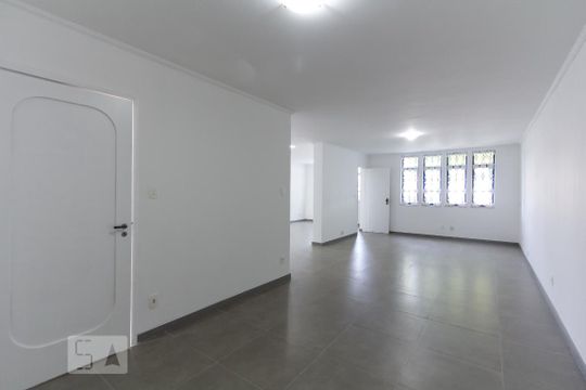 Sala de casa à venda com 3 quartos, 400m² em Vila Olímpia, São Paulo