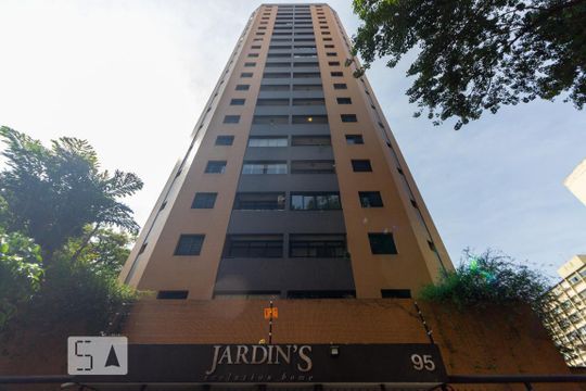 Fachada de apartamento para alugar com 2 quartos, 64m² em Bela Vista, São Paulo