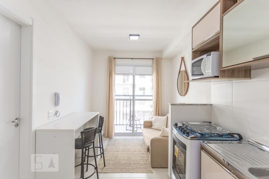 Sala de kitnet/studio à venda com 1 quarto, 30m² em Água Branca, São Paulo