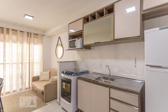 Sala de kitnet/studio à venda com 1 quarto, 30m² em Água Branca, São Paulo