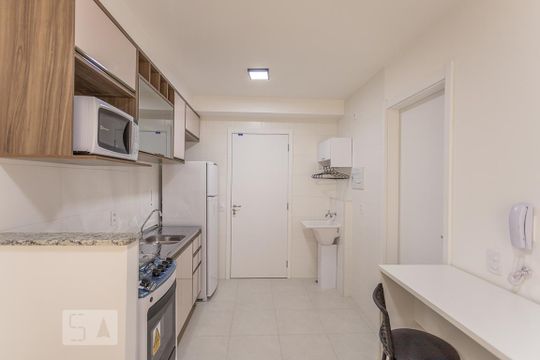 Sala de kitnet/studio à venda com 1 quarto, 30m² em Água Branca, São Paulo