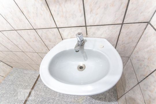 Pia de casa para alugar com 2 quartos, 20m² em Montanhão, São Bernardo do Campo