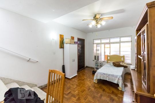 Casa à venda com 2 quartos, 150m² em Parque Jabaquara, São Paulo